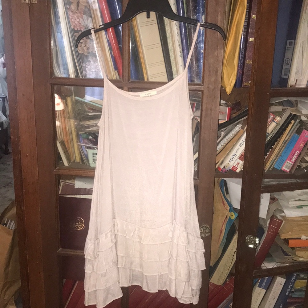 Lady’s very pretty tank top with ruffles